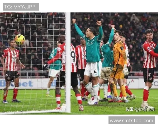 桑德兰主场迎战曼联32轮激战引发球迷热议与期待