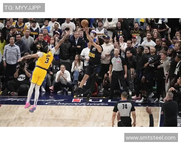 湖人勇士激战回顾10月11日精彩比赛录像全程回放分析 湖人勇士激战回顾10月11日精彩比赛录像全程回放分析