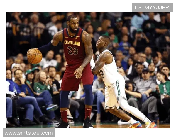 2012年NBA季后赛詹姆斯与凯尔特人激战回顾与精彩瞬间分析